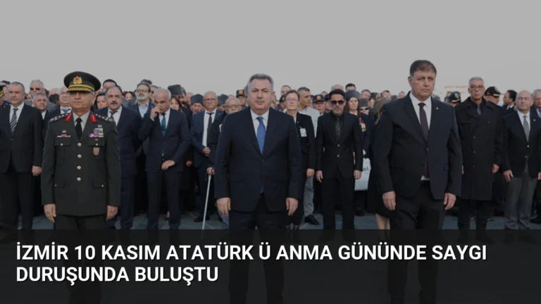 İzmir 10 Kasım Atatürk ü Anma Gününde Saygı Duruşunda Buluştu