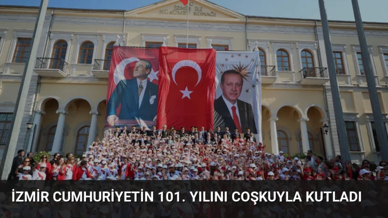 İzmir Cumhuriyetin 101. Yılını Coşkuyla Kutladı
